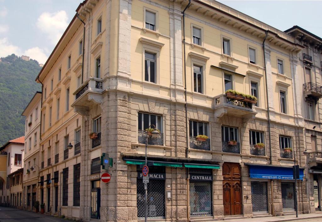 קומו B&B Residenza Cavour מראה חיצוני תמונה
